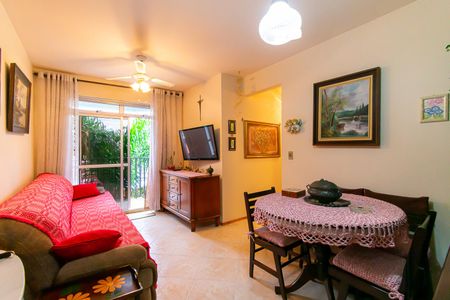 Apartamento à venda com 63m², 2 quartos e 1 vaga Apartamento à venda com 63m², 2 quartos e 1 vagaSala