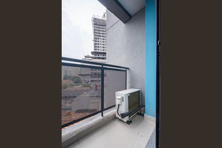 Studio - Varanda de kitnet/studio para alugar com 1 quarto, 24m² em Sumarezinho, São Paulo