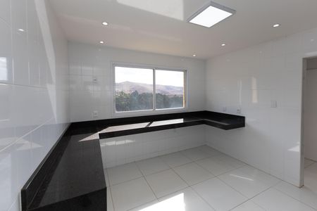 Apartamento à venda com 250m², 3 quartos e 3 vagas Apartamento à venda com 250m², 3 quartos e 3 vagasCozinha