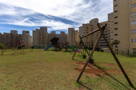 Apartamento à venda com 250m², 3 quartos e 3 vagas Apartamento à venda com 250m², 3 quartos e 3 vagasÁrea comum - Playground