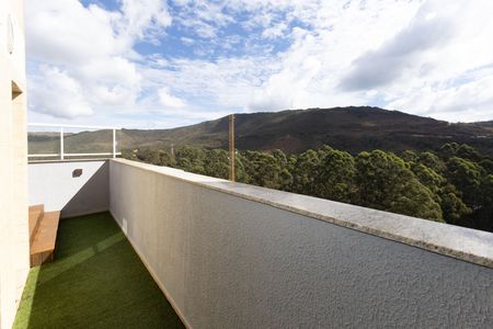 Vista para Mata de apartamento à venda com 3 quartos, 250m² em Alphaville Nova Lima, Nova Lima