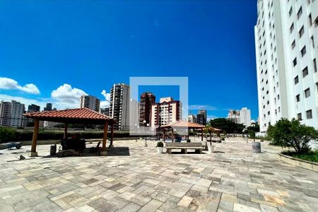 Apartamento para alugar com 72m², 2 quartos e 1 vagaÁrea comum