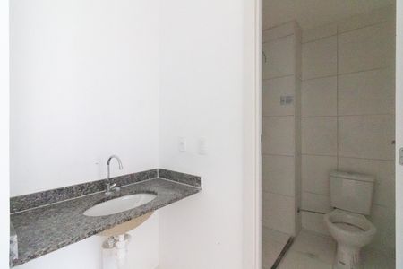 Apartamento para alugar com 38m², 2 quartos e sem vaga Apartamento para alugar com 38m², 2 quartos e sem vagaBanheiro