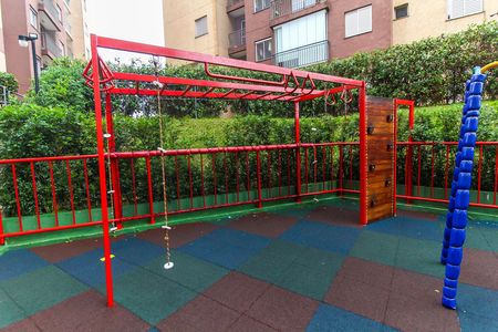 Apartamento para alugar com 50m², 2 quartos e 1 vaga Apartamento para alugar com 50m², 2 quartos e 1 vagaÁrea comum - Playground