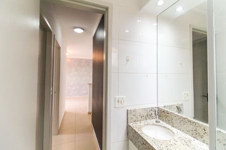 Apartamento para alugar com 50m², 2 quartos e 1 vaga Apartamento para alugar com 50m², 2 quartos e 1 vagaBanheiro