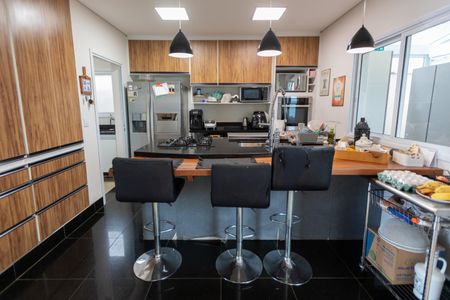 Cozinha de casa de condomínio à venda com 3 quartos, 275m² em Cidade Universitária, Campinas