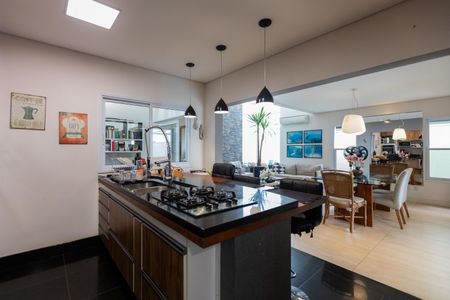 Cozinha de casa de condomínio à venda com 3 quartos, 275m² em Cidade Universitária, Campinas