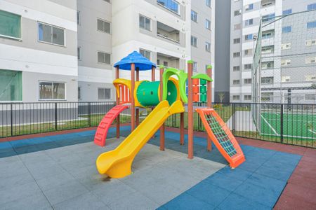 Apartamento para alugar com 47m², 2 quartos e 1 vaga Apartamento para alugar com 47m², 2 quartos e 1 vagaÁrea comum - Playground