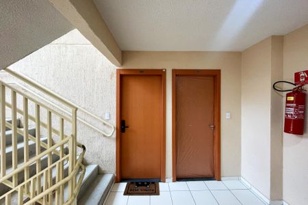Apartamento para alugar com 48m², 2 quartos e 1 vaga Apartamento para alugar com 48m², 2 quartos e 1 vagaHall Andar