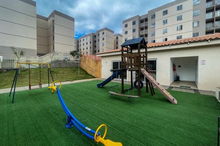 Apartamento para alugar com 48m², 2 quartos e 1 vaga Apartamento para alugar com 48m², 2 quartos e 1 vagaÁrea comum - Playground