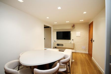 Apartamento para alugar com 48m², 2 quartos e 1 vaga Apartamento para alugar com 48m², 2 quartos e 1 vagaSala