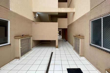 Apartamento para alugar com 48m², 2 quartos e 1 vaga Apartamento para alugar com 48m², 2 quartos e 1 vagaEntrada Prédio