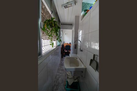 Apartamento à venda com 59m², 2 quartos e 1 vaga Apartamento à venda com 59m², 2 quartos e 1 vagaCozinha e Área de Serviço