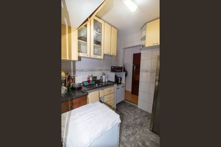 Apartamento à venda com 59m², 2 quartos e 1 vaga Apartamento à venda com 59m², 2 quartos e 1 vagaCozinha e Área de Serviço
