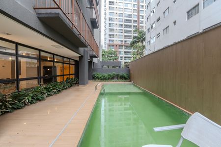 Studio à venda com 24m², 1 quarto e sem vaga Studio à venda com 24m², 1 quarto e sem vagaÁrea comum - Piscina