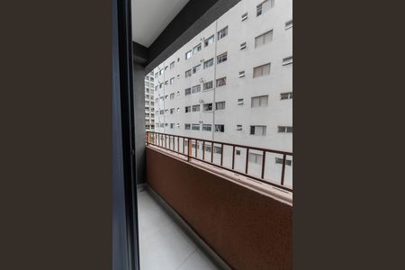 Studio à venda com 24m², 1 quarto e sem vaga Studio à venda com 24m², 1 quarto e sem vagaSacada
