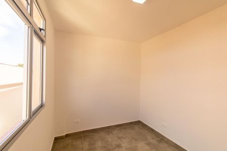 Quarto 2 de apartamento à venda com 2 quartos, 46m² em Tingui, Curitiba