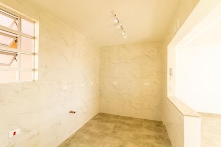 Apartamento à venda com 46m², 2 quartos e 1 vaga Apartamento à venda com 46m², 2 quartos e 1 vagaCozinha e Área de Serviço