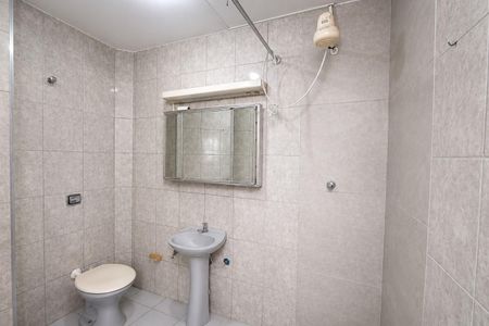 Studio para alugar com 30m², 1 quarto e sem vaga Studio para alugar com 30m², 1 quarto e sem vagaBanheiro