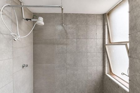 Studio para alugar com 30m², 1 quarto e sem vaga Studio para alugar com 30m², 1 quarto e sem vagaBanheiro