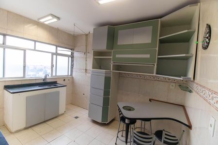 Apartamento à venda com 71m², 2 quartos e 1 vagaCozinha e Área de Serviço