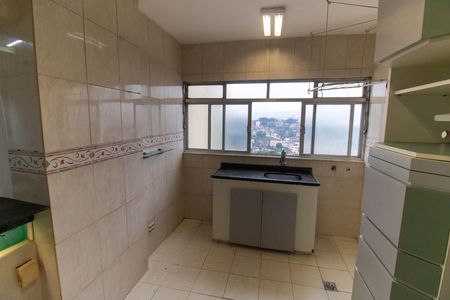 Apartamento à venda com 71m², 2 quartos e 1 vagaCozinha e Área de Serviço