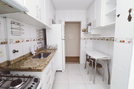Apartamento para alugar com 72m², 2 quartos e 1 vagaCozinha