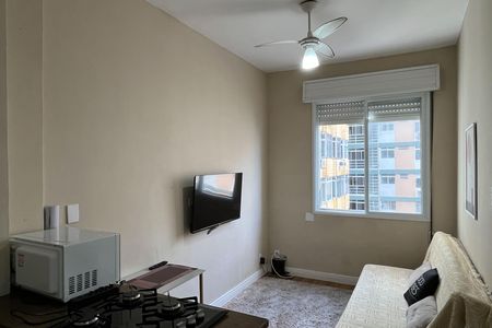 Sala de apartamento para alugar com 1 quarto, 37m² em Boqueirão, Santos