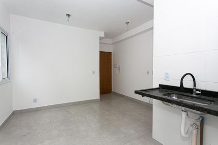 Cozinha de kitnet/studio para alugar com 1 quarto, 20m² em Vila Esperança, São Paulo