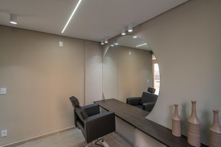 Apartamento para alugar com 50m², 2 quartos e 1 vaga Apartamento para alugar com 50m², 2 quartos e 1 vagaÁrea comum -Salão de Beleza