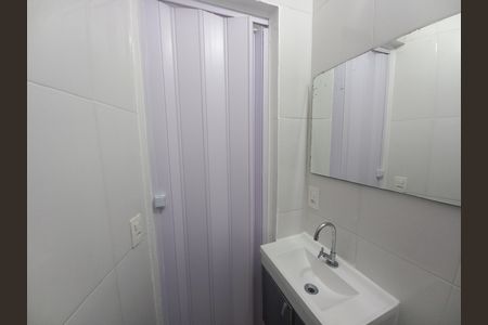 Apartamento para alugar com 50m², 2 quartos e sem vagaBanheiro