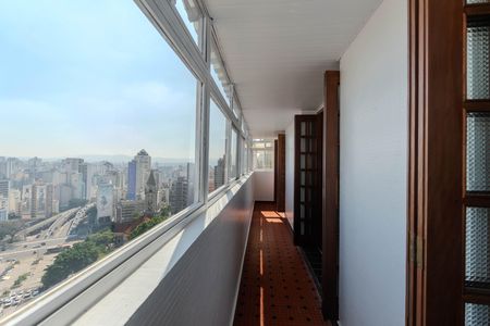 Apartamento à venda com 150m², 2 quartos e sem vaga Apartamento à venda com 150m², 2 quartos e sem vagaSacada