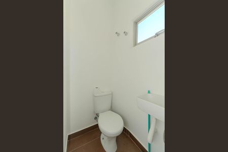 Apartamento à venda com 150m², 2 quartos e sem vaga Apartamento à venda com 150m², 2 quartos e sem vagaBanheiro de serviço