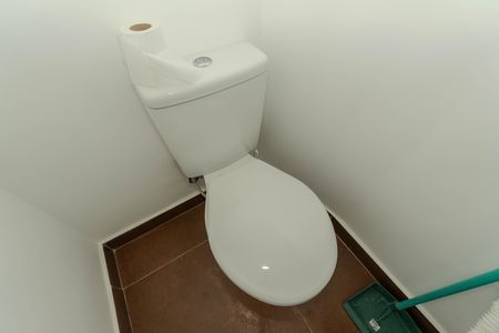 Apartamento à venda com 150m², 2 quartos e sem vaga Apartamento à venda com 150m², 2 quartos e sem vagaBanheiro de serviço