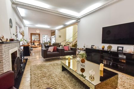 Casa para alugar com 210m², 3 quartos e 3 vagasSala