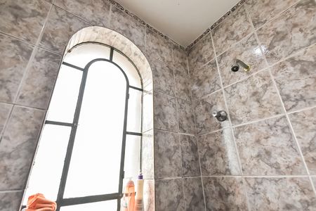 Casa para alugar com 210m², 3 quartos e 3 vagasBanheiro da suíte 1