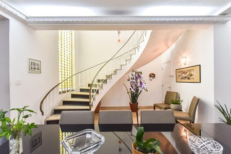 Casa para alugar com 210m², 3 quartos e 3 vagasSala