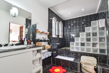 Casa para alugar com 210m², 3 quartos e 3 vagasBanheiro da suíte 2