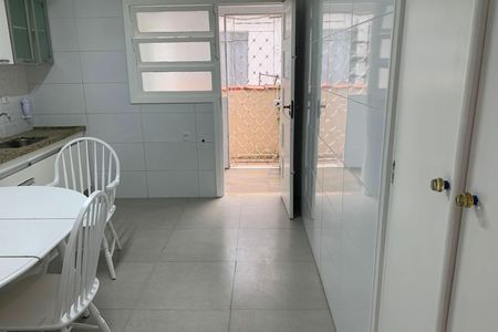Apartamento para alugar com 130m², 3 quartos e 1 vaga Apartamento para alugar com 130m², 3 quartos e 1 vagaCozinha