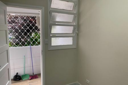 Apartamento para alugar com 130m², 3 quartos e 1 vaga Apartamento para alugar com 130m², 3 quartos e 1 vagaQuarto de Serviço