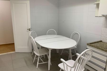 Apartamento para alugar com 130m², 3 quartos e 1 vaga Apartamento para alugar com 130m², 3 quartos e 1 vagaCozinha