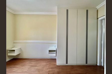 Apartamento para alugar com 90m², 3 quartos e 2 vagas Apartamento para alugar com 90m², 3 quartos e 2 vagasSuíte