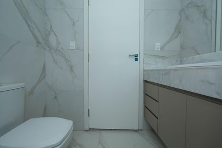 Apartamento para alugar com 110m², 3 quartos e 2 vagas Apartamento para alugar com 110m², 3 quartos e 2 vagasBANHEIRO2