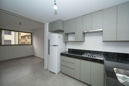 Apartamento para alugar com 110m², 3 quartos e 2 vagas Apartamento para alugar com 110m², 3 quartos e 2 vagasCOZINHA