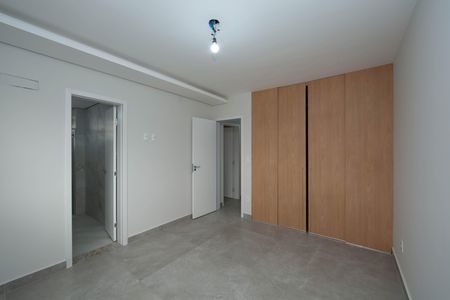Apartamento para alugar com 110m², 3 quartos e 2 vagas Apartamento para alugar com 110m², 3 quartos e 2 vagasQUARTO3