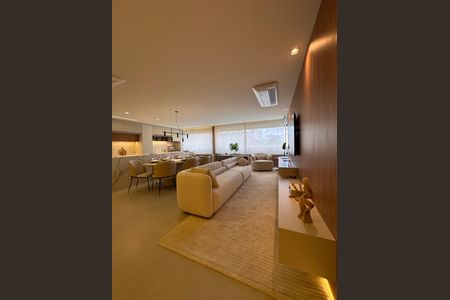 Apartamento à venda com 153m², 3 quartos e 3 vagas Apartamento à venda com 153m², 3 quartos e 3 vagasSala