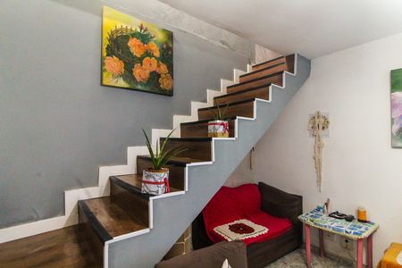 Sala de casa para alugar com 2 quartos, 180m² em Jardim dos Ipes, São Paulo