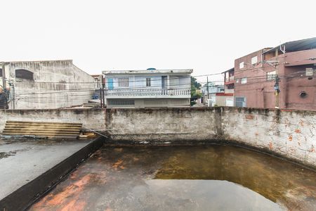 Casa para alugar com 180m², 2 quartos e 2 vagas Casa para alugar com 180m², 2 quartos e 2 vagasVaranda do Quarto 2