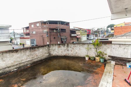 Casa para alugar com 180m², 2 quartos e 2 vagas Casa para alugar com 180m², 2 quartos e 2 vagasVaranda do Quarto 2
