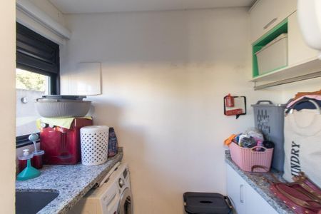 Apartamento à venda com 79m², 3 quartos e 2 vagas Apartamento à venda com 79m², 3 quartos e 2 vagasÁrea de Serviço